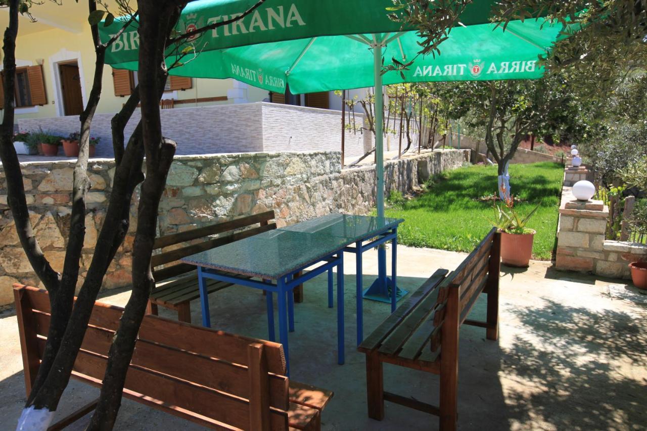 Vila Paza Саранде Екстериор снимка
